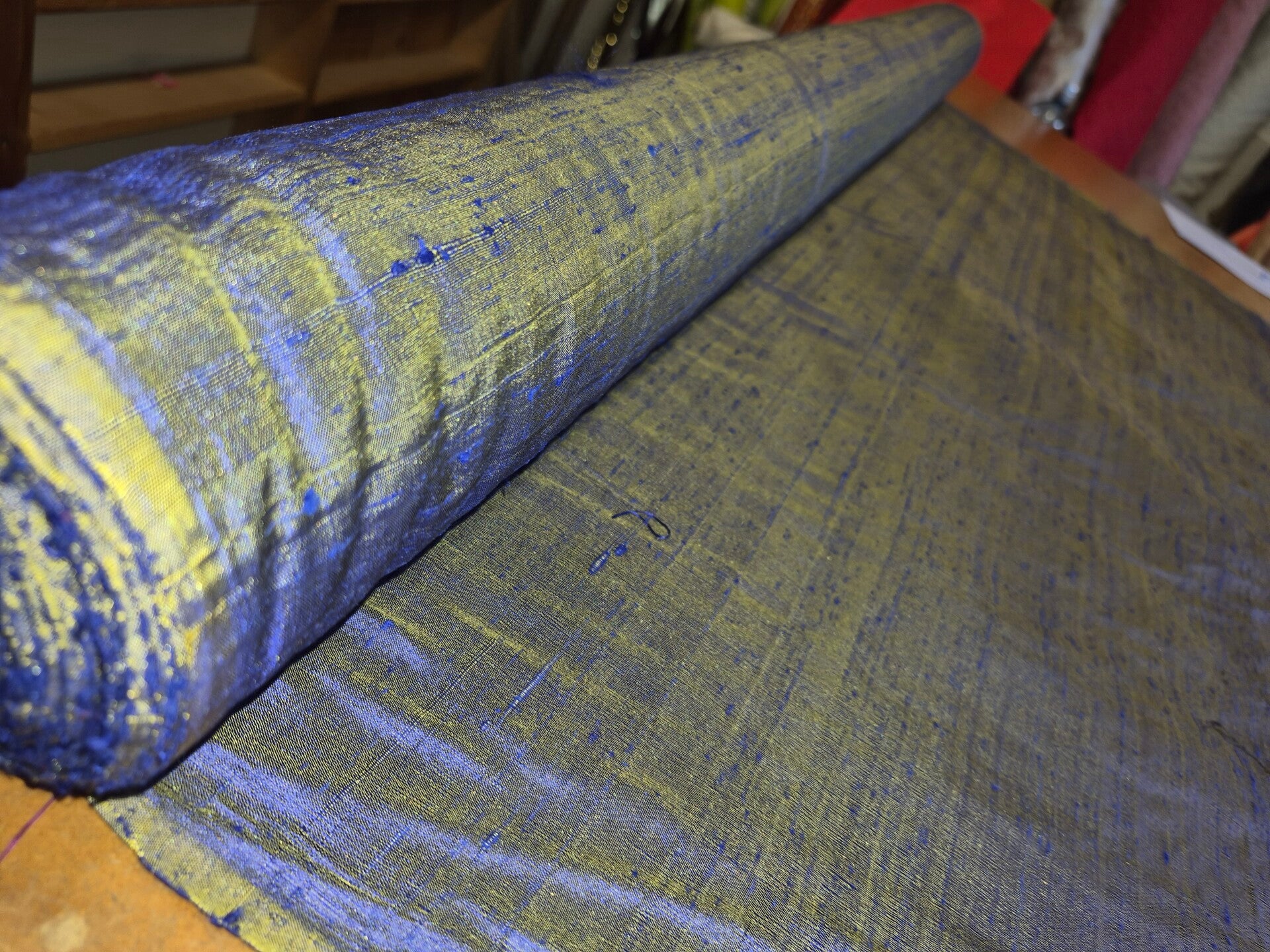 Raw Silk - Green Shot