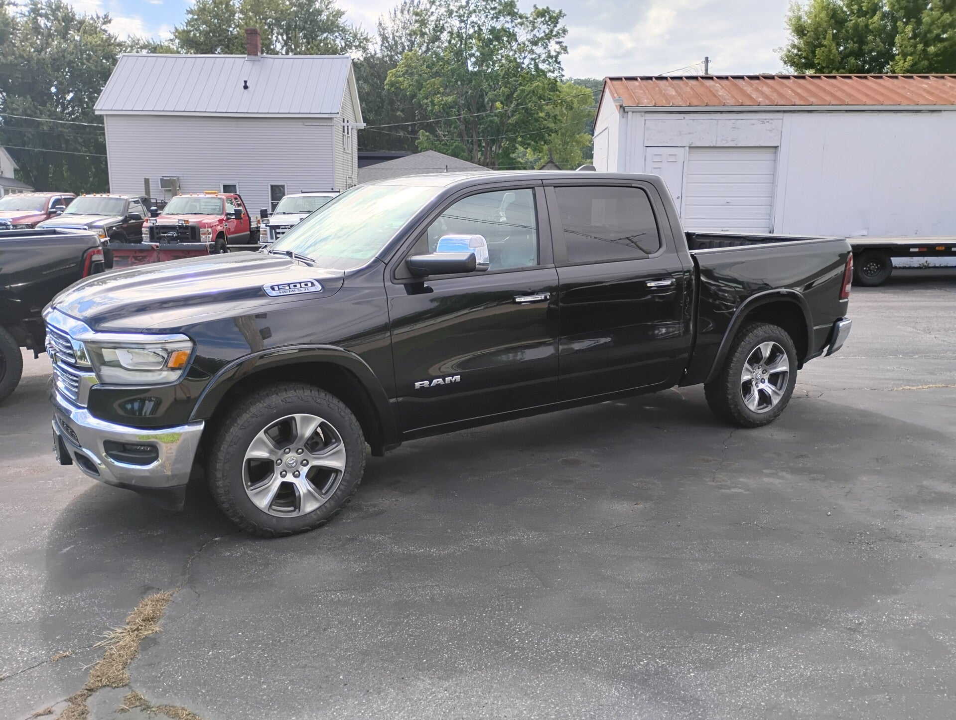 2019 Ram 1500 crew