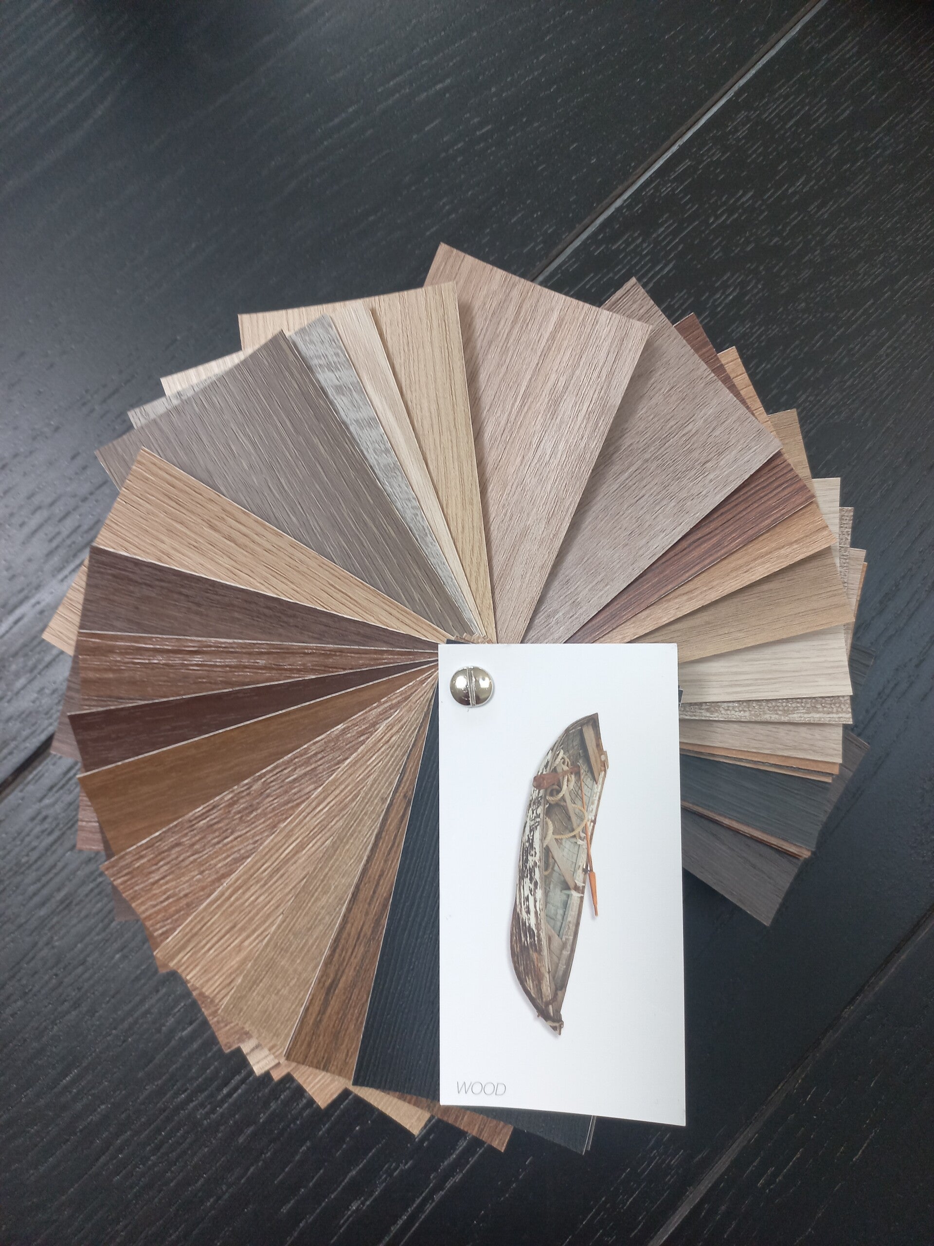 moderne houtkleuren interieurfolie
