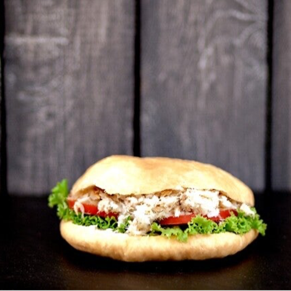 Bokit au poulet boucané