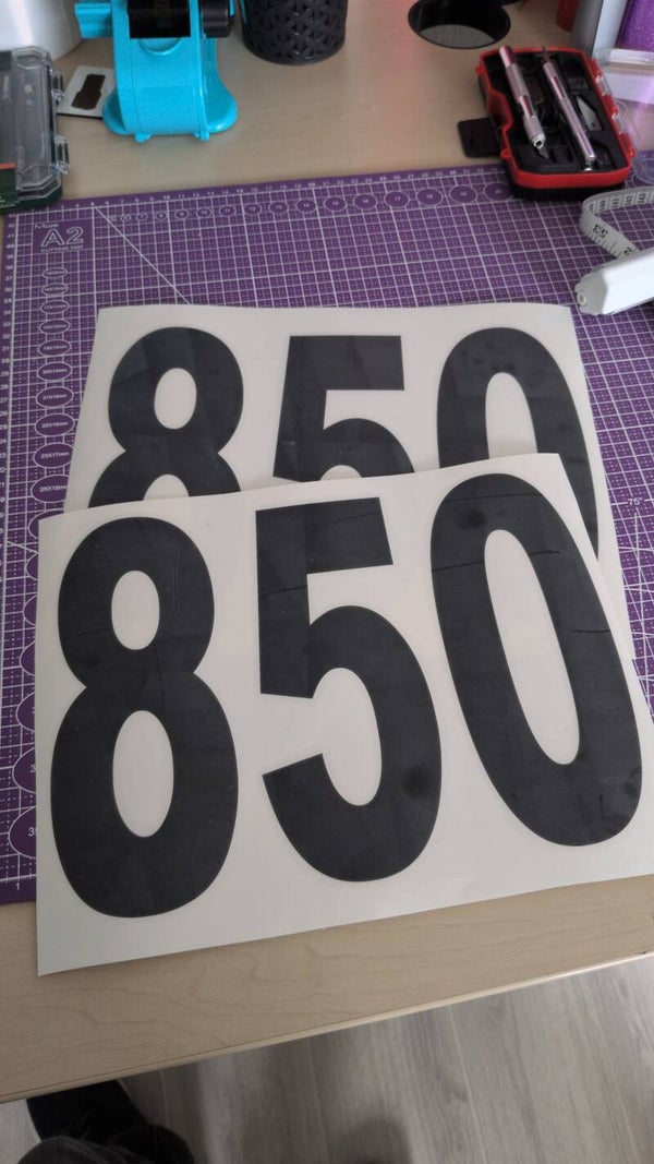 Individuelle Motive & Schriftzüge aus Vinylfolie