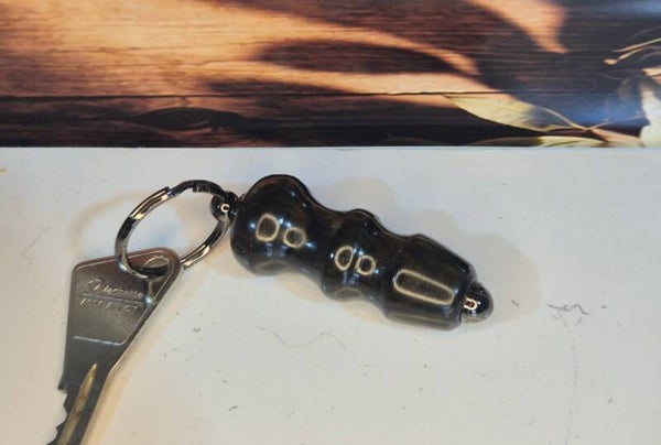 Porte-clé artisanal en ébène