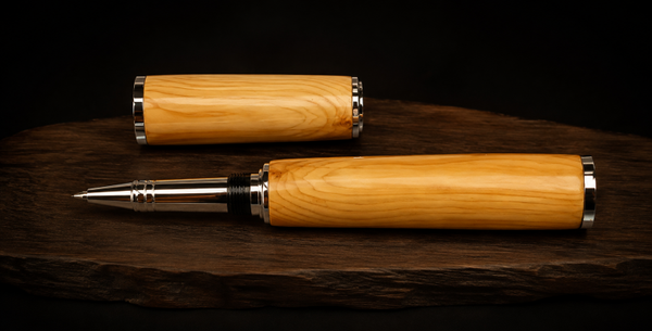 STYLO ROLLER PANACHE EN BOIS D’IF