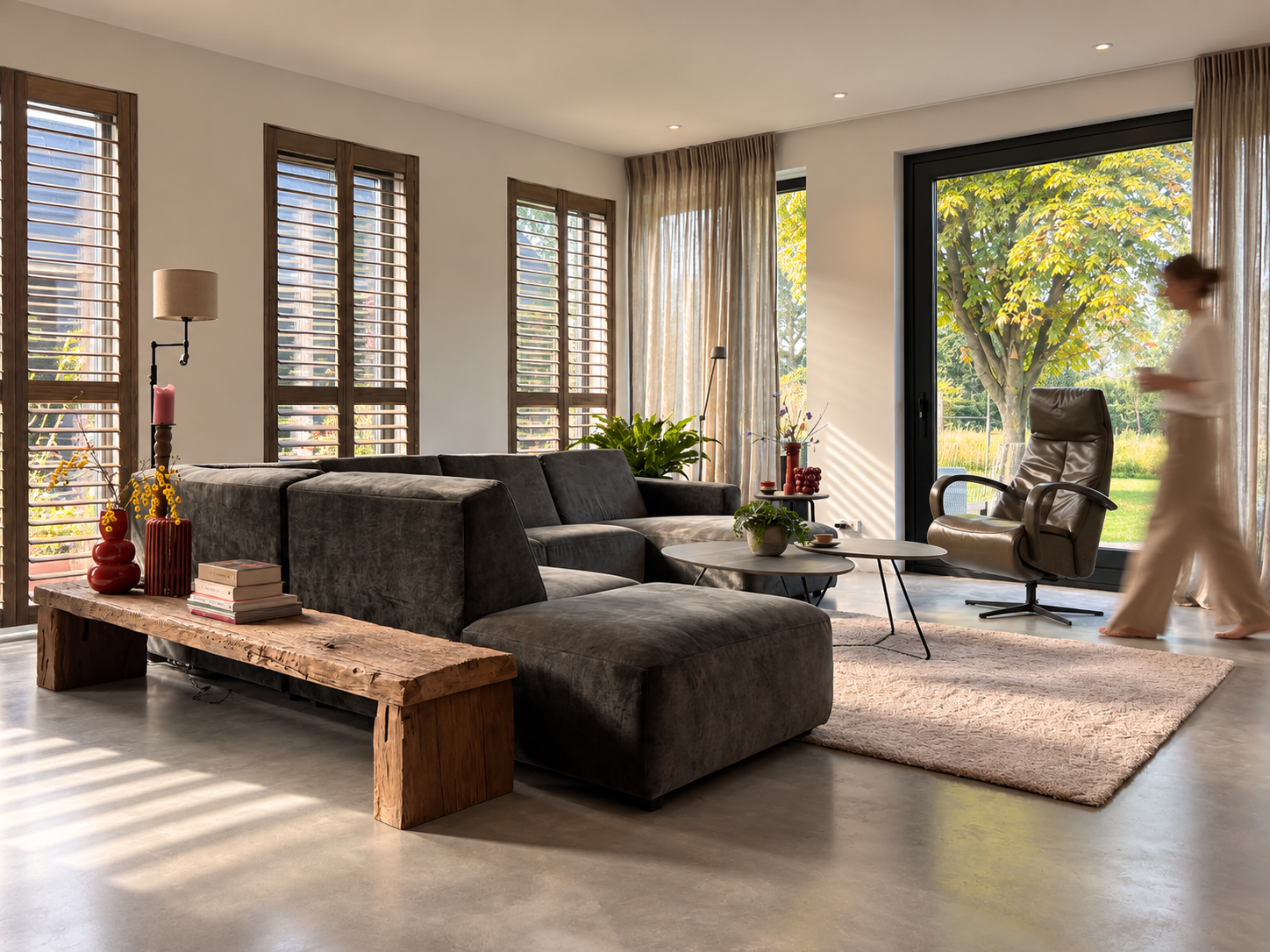 Je interieur is van grote invloed op hoe jij je voelt. Vaak zelfs meer dan we zelf doorhebben. Daarom wil ik mensen helpen om alles uit hun huis te halen en zo een fijn thuis te creëren. Interieurontwerp is in mijn ogen dan ook méér dan een mooi plaatje. 