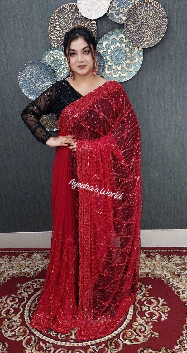 290326 ▪︎ Luxury party Saree collections