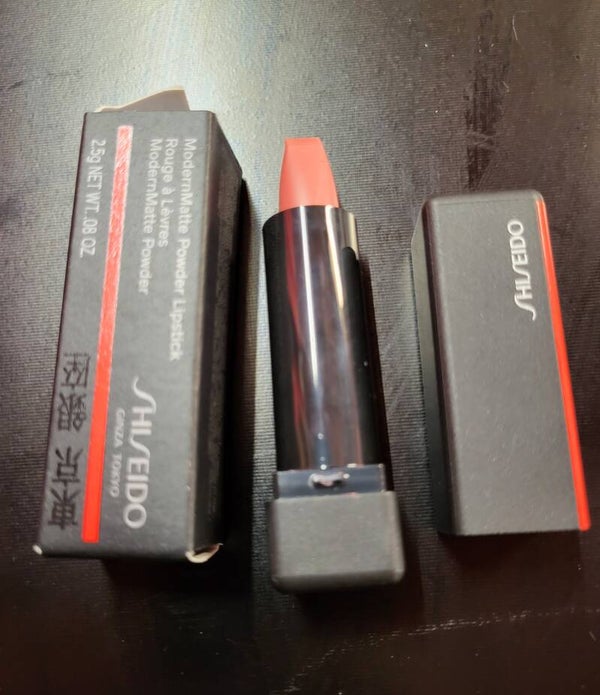 Rouge a levre sheido