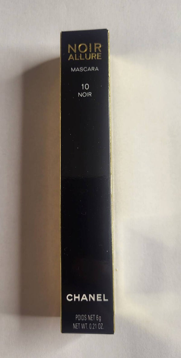 Mascara noir allure