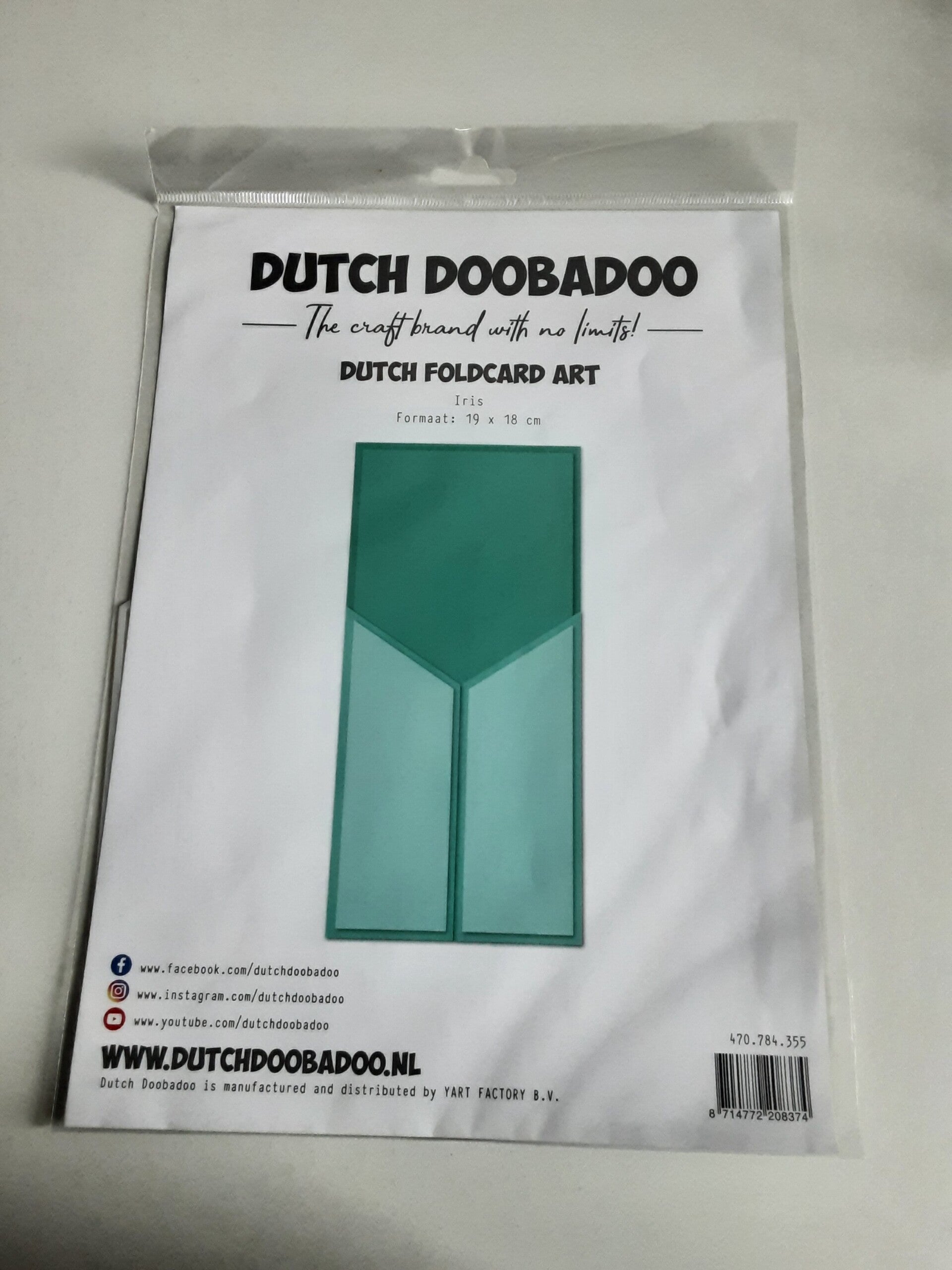 Dutch Doobadoo foldcard art Iris