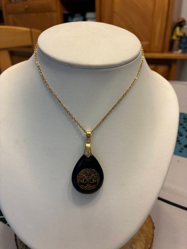 PENDENTIF ŒIL DE TIGRE
