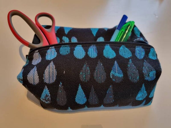 Etui Woven Wings Droplets Nordic Rain