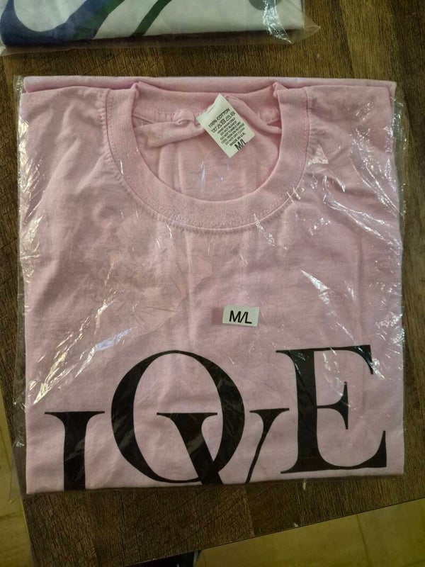 Pink love tshirt