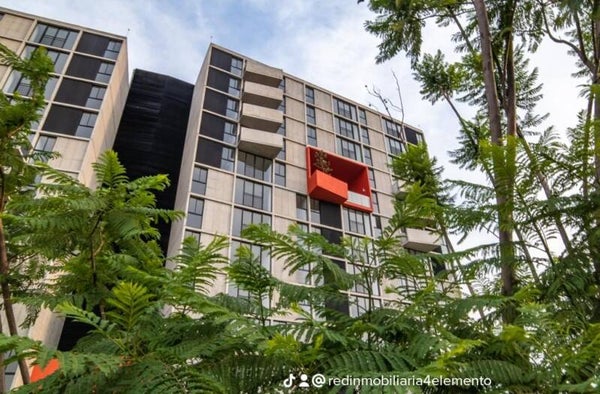 (VENDIDA) DEPARTAMENTO EN VENTA A UN COSTADO DEL MERCADO DEL MAR, EN ZAPOPAN JALISCO.