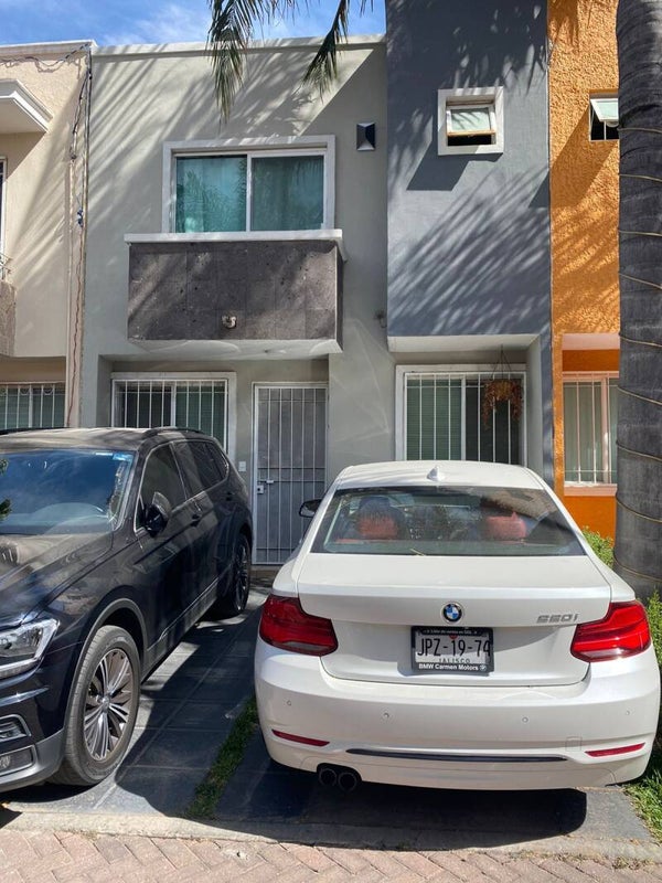 (VENDIDA) CASA EN VENTA COTO REAL DEL BOSQUE EN ZAPOPAN, JALISCO
