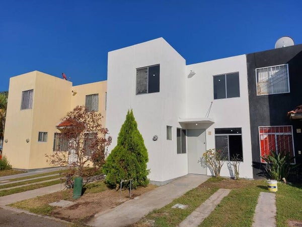 (VENDIDA) Casa en Real del Sol zona soriana santa fe Tlajomulco de zuñiga 2%