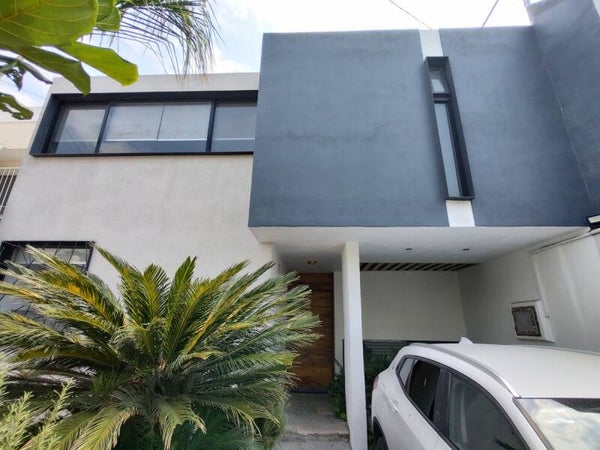 (VENDIDA) 📍Casa a la venta para restaurar en Loma Bonita Residencial