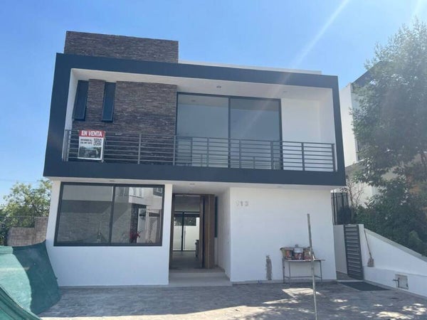 🎈🎈🎈SE VENDE CASA EN PUERTA AZALEAS VALLE DE BUGAMBILIAS🎈🎈🎈