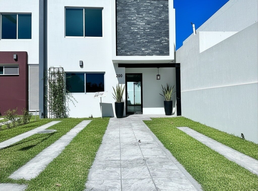 2 🎈🎈🎈CASA A LA VENTA🎈🎈🎈  🚩Ubicación: Coto Tamarindo, Zona Bosques de Santa Anita. a 400 mts. de Galerías Sur (llegas caminando)