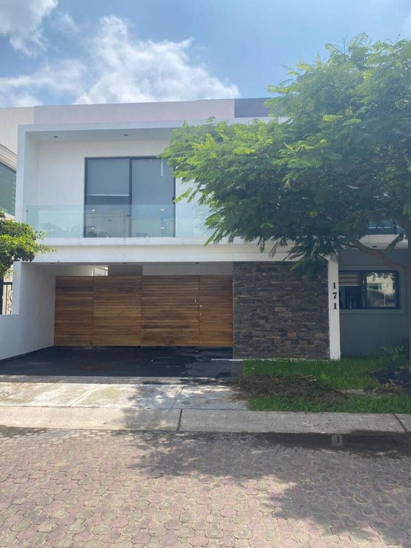 (VENDIDA) 🎈🎈🎈Avenida Valle de Atemajac, Fraccionamento Jardin Real 2900 -171. (ZONA REAL)🎈🎈🎈