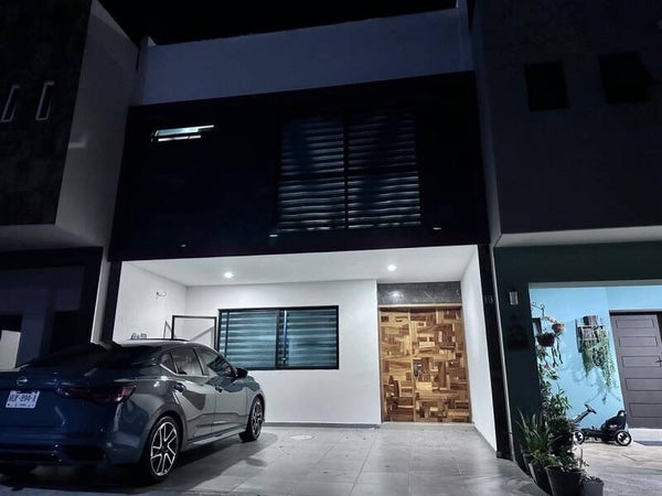 VENDIDA🎈🎈🎈Casa la Venta🎈🎈 🎈  📍Casa ubicada en el coto Valle de San Isidro, sobre Av. Valdepeñas