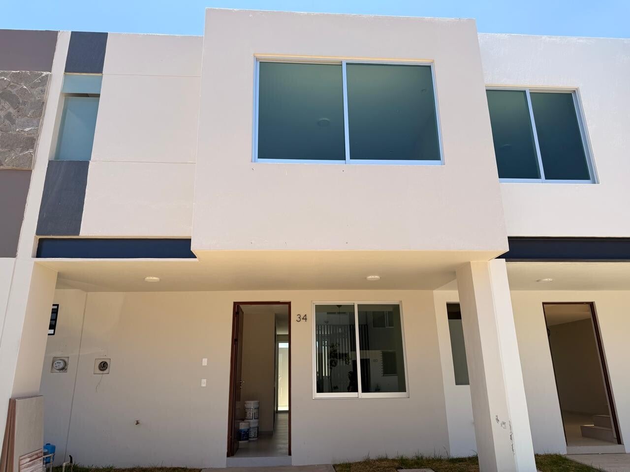 🎈🎈🎈CASA EN VENTA🎈🎈🎈  📍UBICADO EN COTO TESISTAN COUNTRY (JUAN GIL PRECIADO Y AV. CALANDRIAS FRENTE AL WALMART)