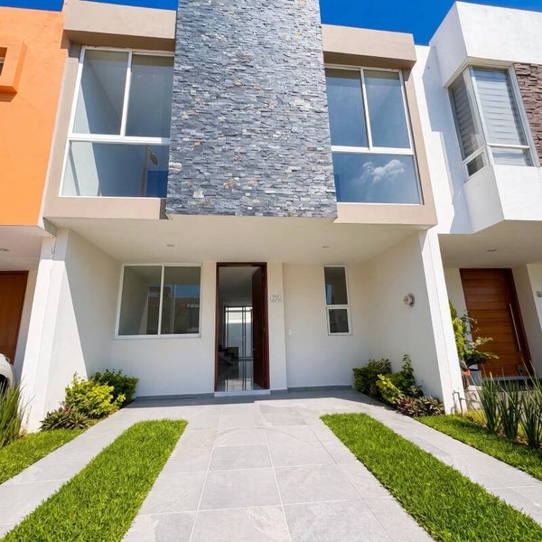 🎈🎈🎈Casa 62 a la Venta🎈🎈🎈  📍Ubicada en: Coto La Rúa, San Agustín, Jalisco (A 100mts de Real a Colima)