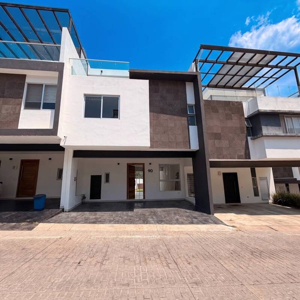 🎈🎈CASA 90 EN VENTA🎈🎈🎈  📍COTO BOSQUE ENCANTADO, A UN LADO DEL HOSPITAL ANGEL LEAÑO Y LA CIMA, EN ZAPOPAN NORTE, JALISCO.