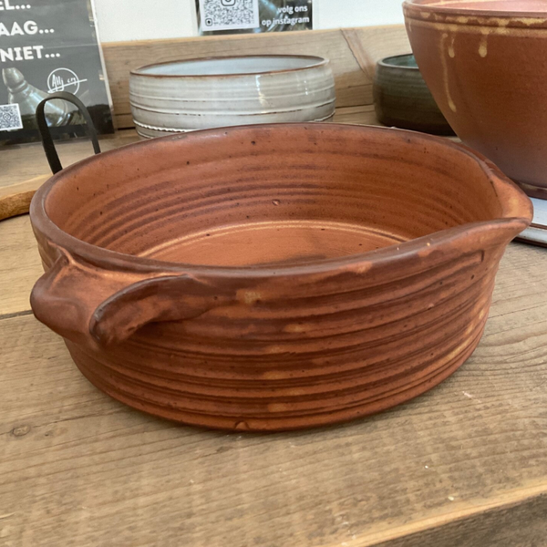 Ovenschotel met gietteut en oortjes