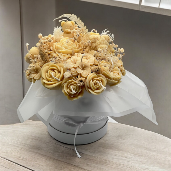 Boeket - kaarsen beige