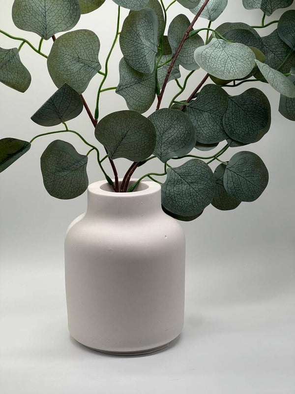 Jesmonite product - gevulde vaas