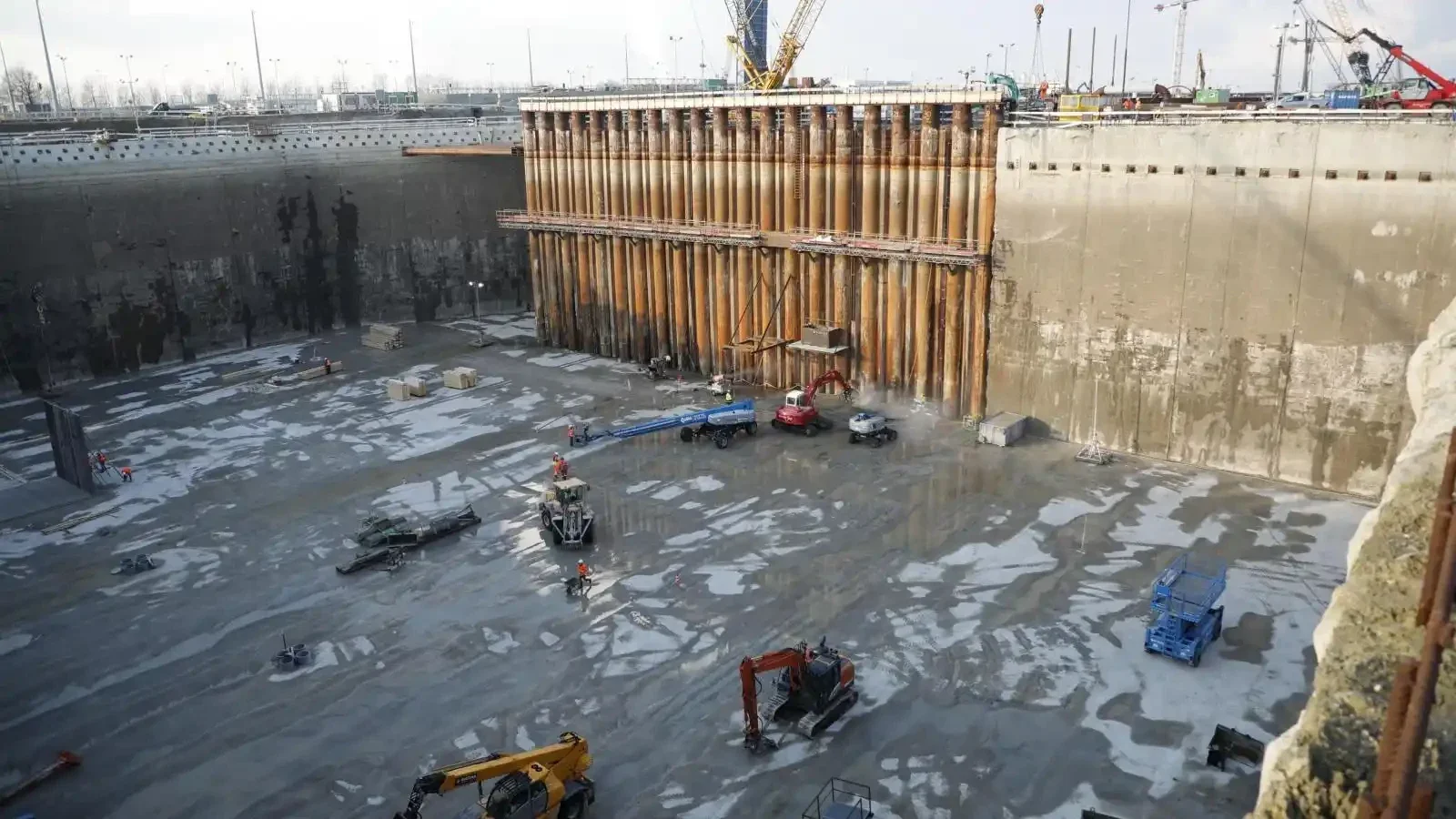 Bouwput bouwkuip uitvoering voor sluis Terneuzen ontworpen met Plaxis