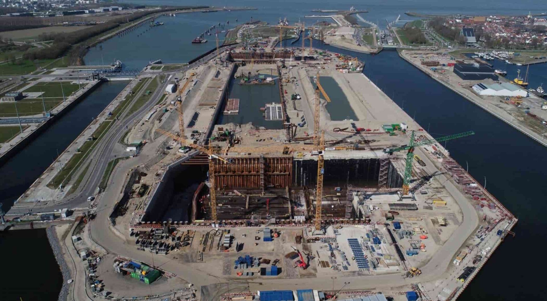 Bouwwerkzaamheden sluis Terneuzen