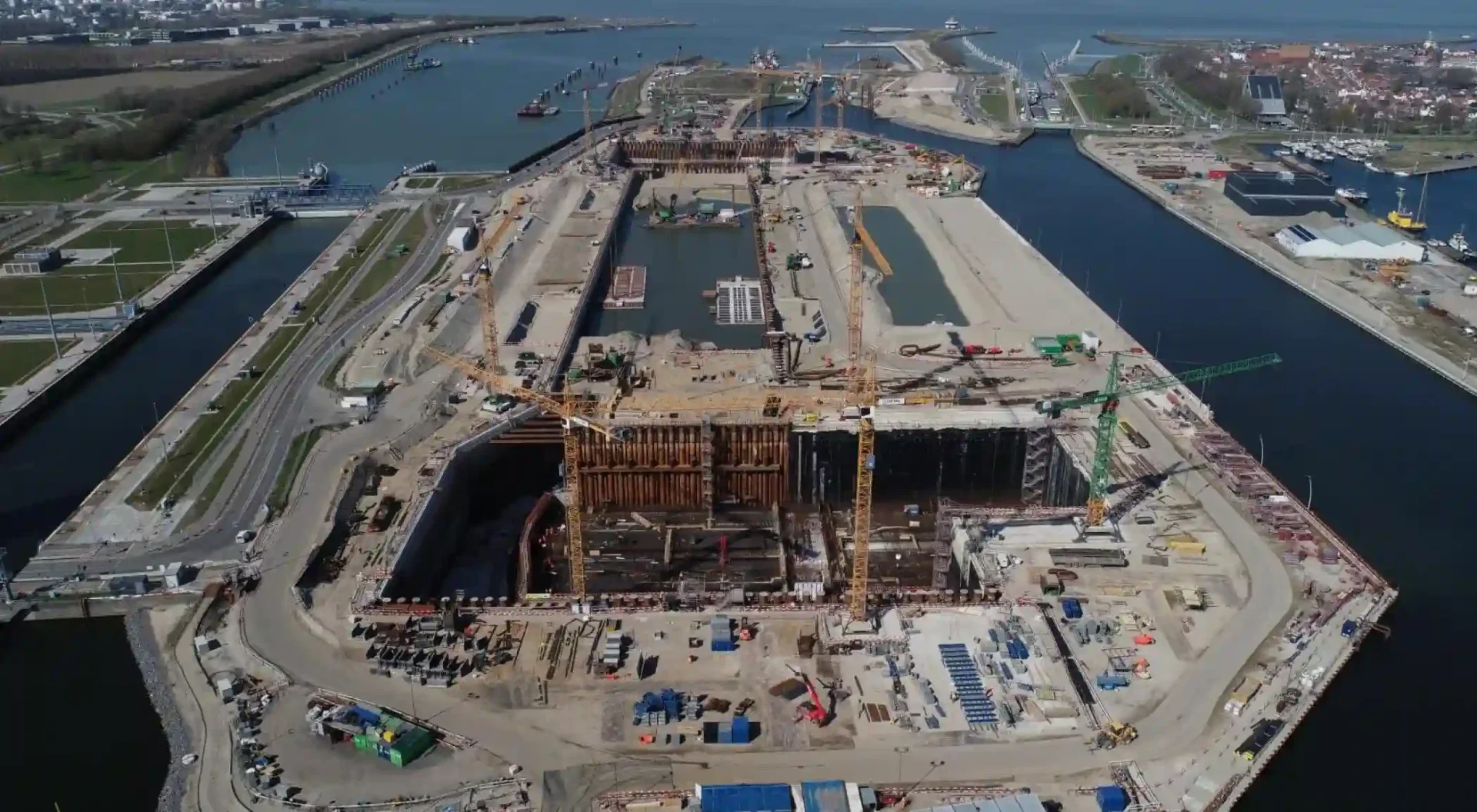Sluis Terneuzen ontworpen met Plaxis