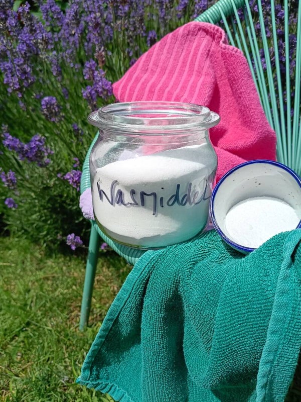 Was- en vaatwasmiddel & kamerspray -