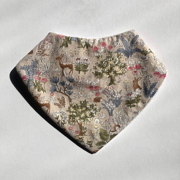 Natural Woodlands Dribble Bib
