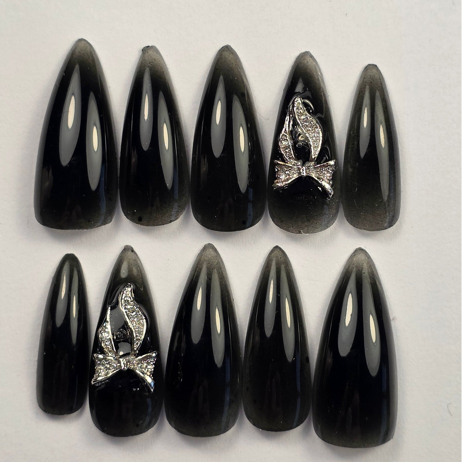 Press-on nails | Soft Bow