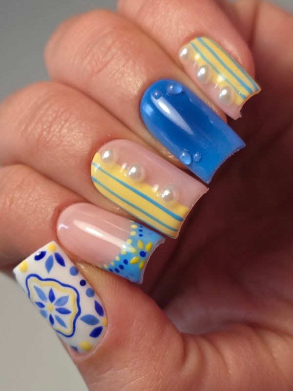 Press-on nails | Porcelain Waves