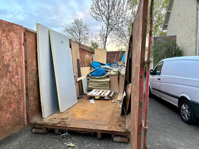 Grofvuil container 