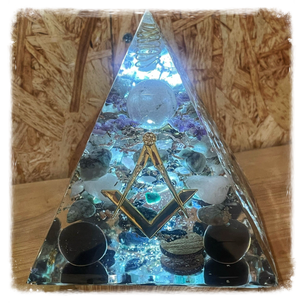 Pyramide Maçonnique : Protection & Equilibre