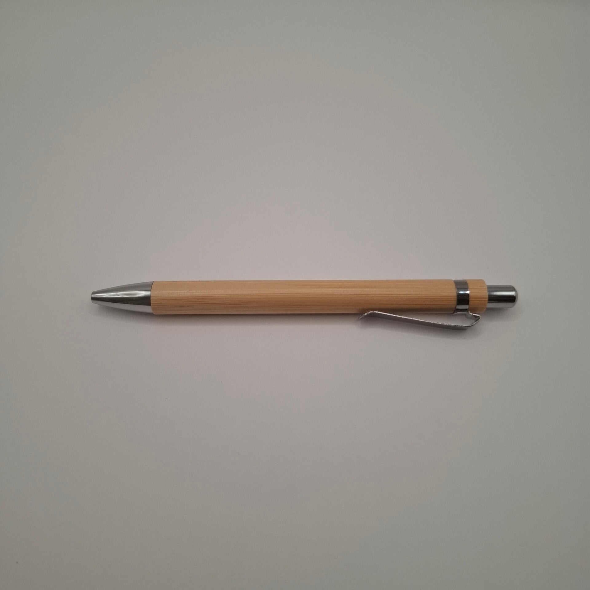 Stylo en bambou (encre bleue)