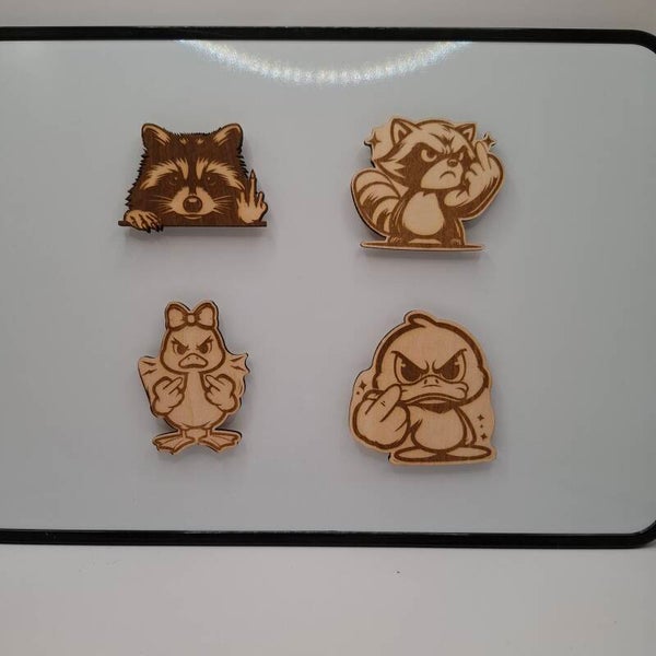 Magnet en bois 6cm - Animaux faisant un doigt d'honneur