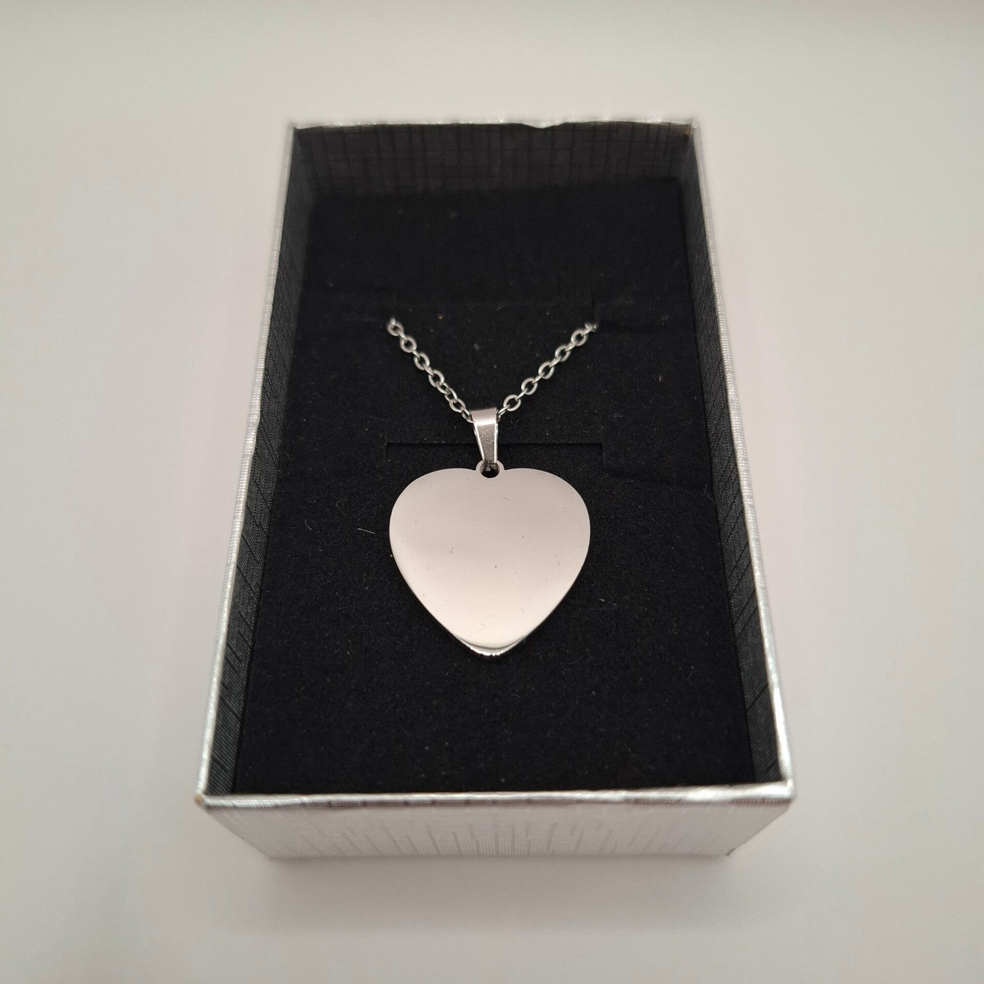 Collier cœur en acier inoxydable hypoallergénique