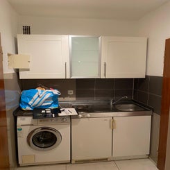 7afa1597-975d-4612-a8a2-830c71aadd18-standard.jpg