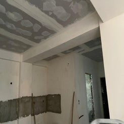 91e0e9ae-025b-4d49-a193-2aa0ae89cdd3-standard.jpg