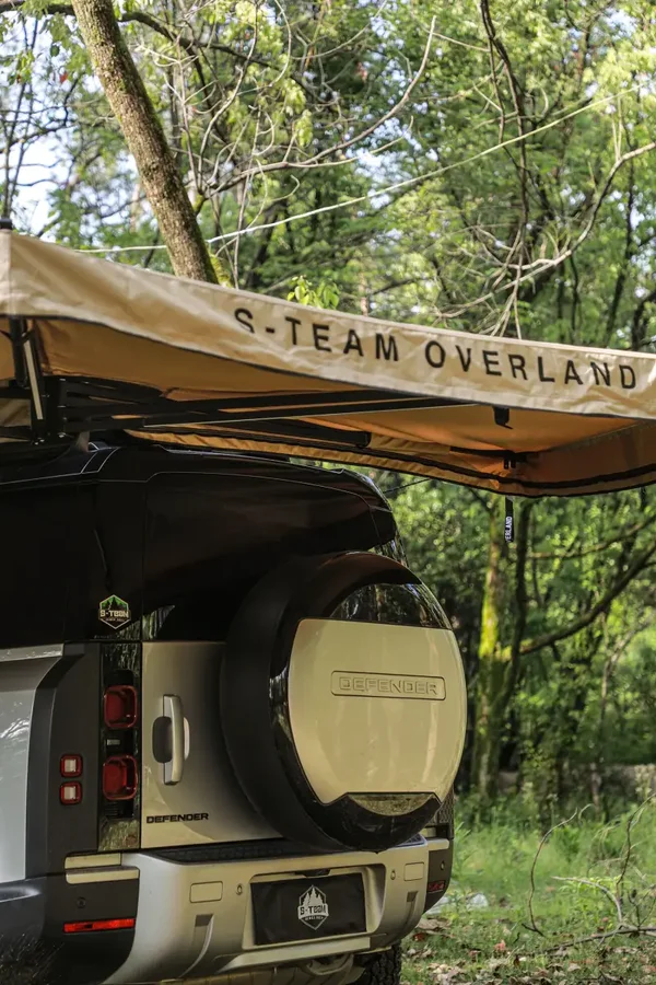 L’AILE - AUVENT AUTOPORTANT DE 270 ̊ COULEUR SABLE