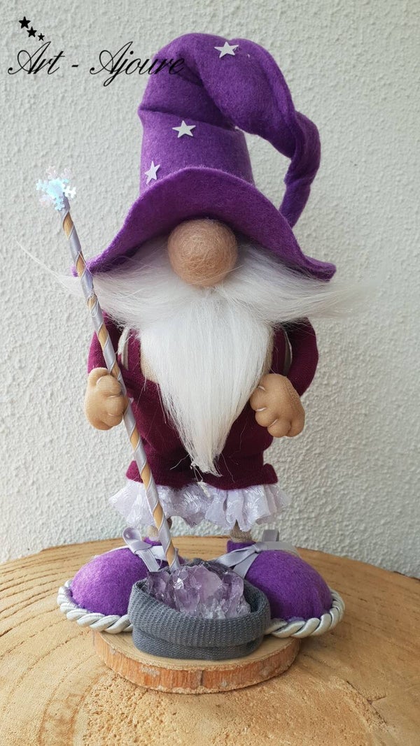 Art-Ajoure handgemaakte wollen Kerstkabouter 27 cm paars