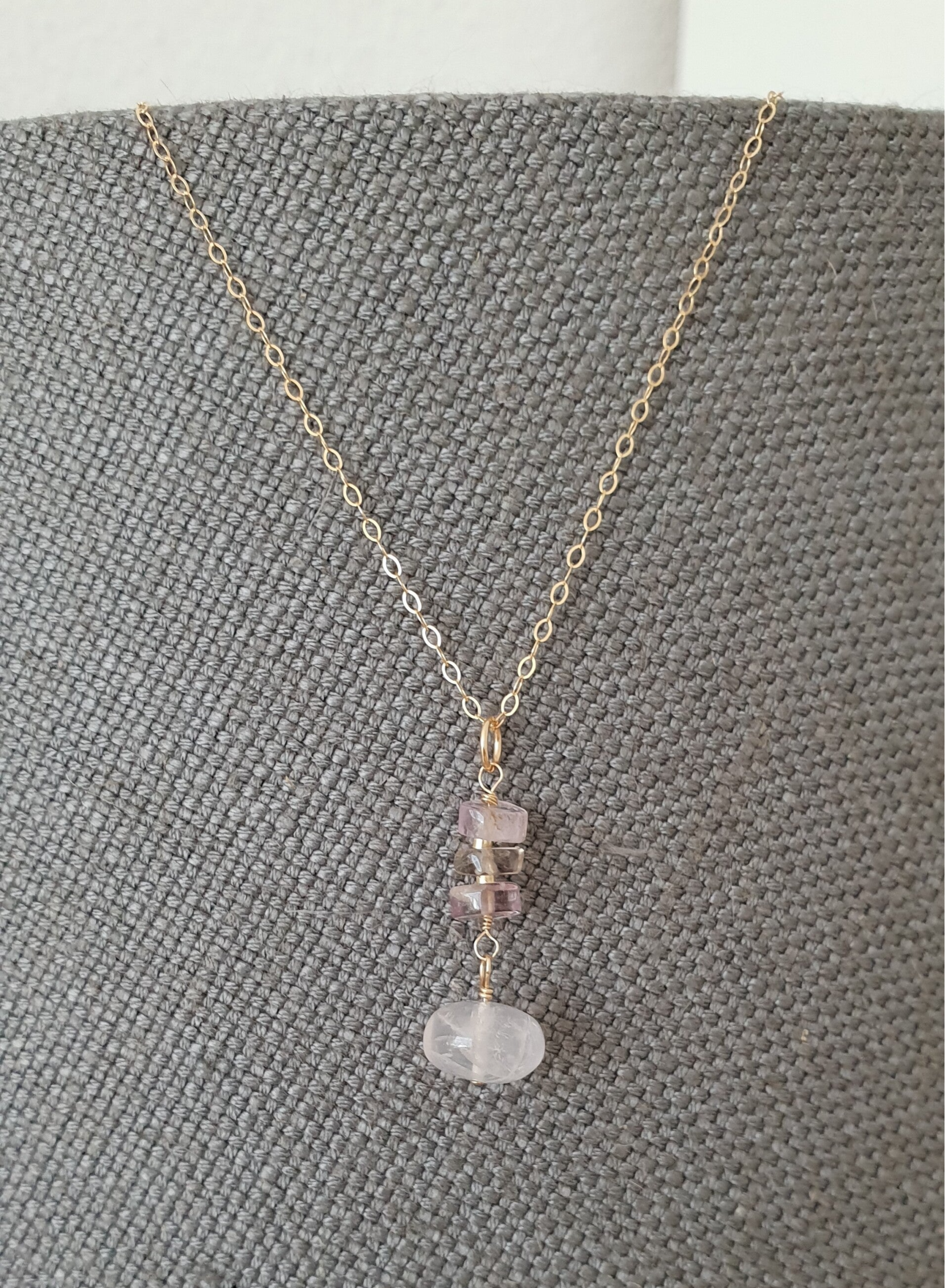 Art-Ajoure 14k Goldfill hanger met Ametrien en Rozekwarts.