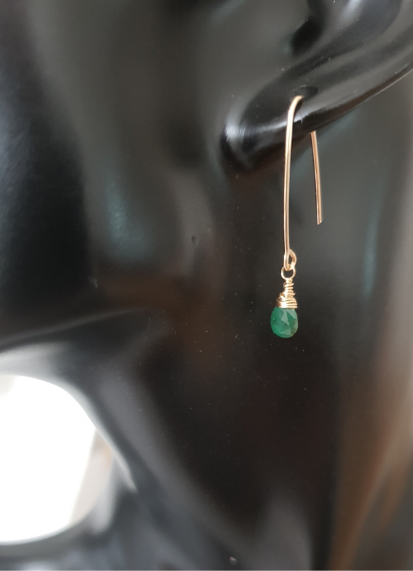 Art-Ajoure 14k Gold fill oorbellen met Smaragd.