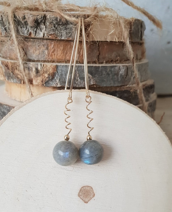 Art-Ajoure 14k gold fill handgemaakte  Labradoriet oorbellen.