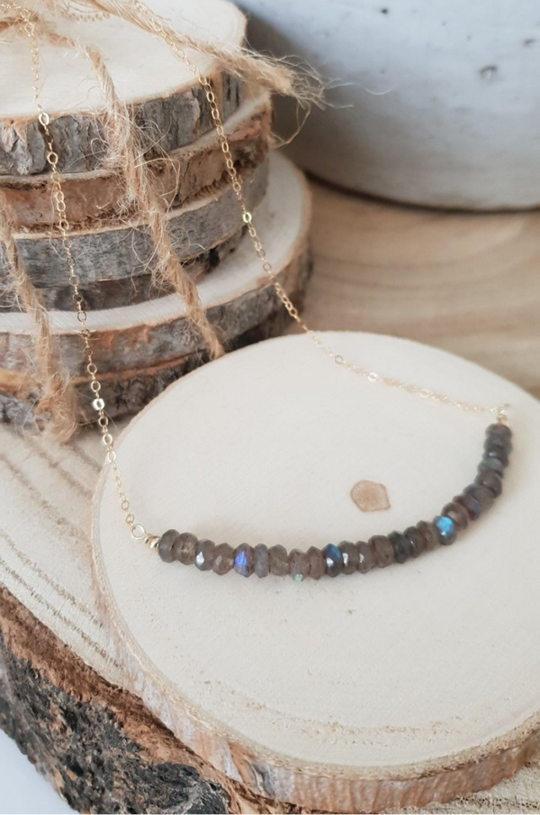 Art-Ajoure 14k gold fill halsketting met Labradoriet.