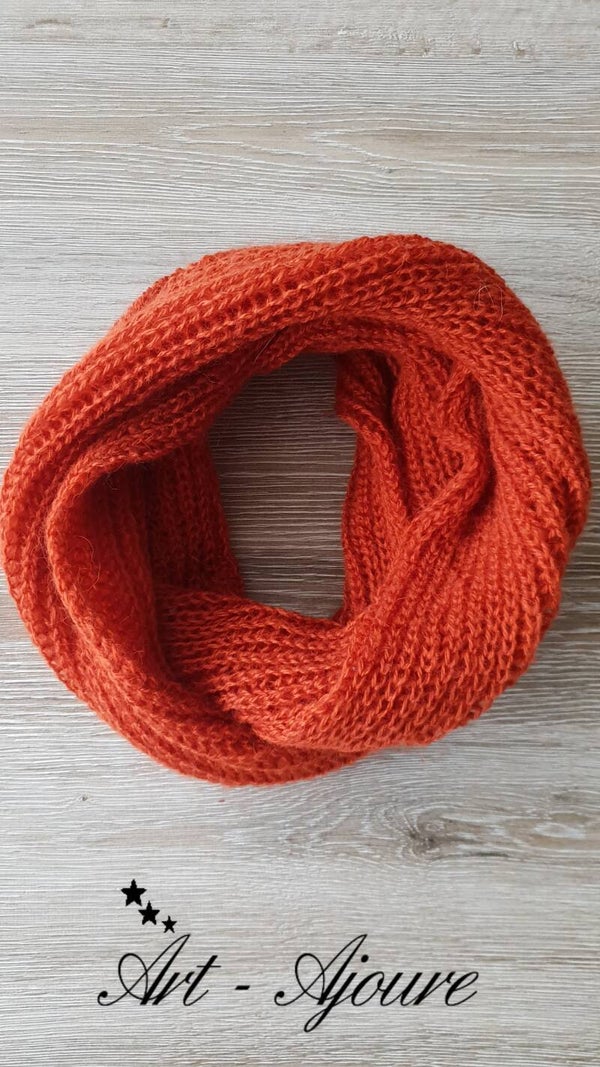 Art-Ajoure handgebreide snood licht terracotta.